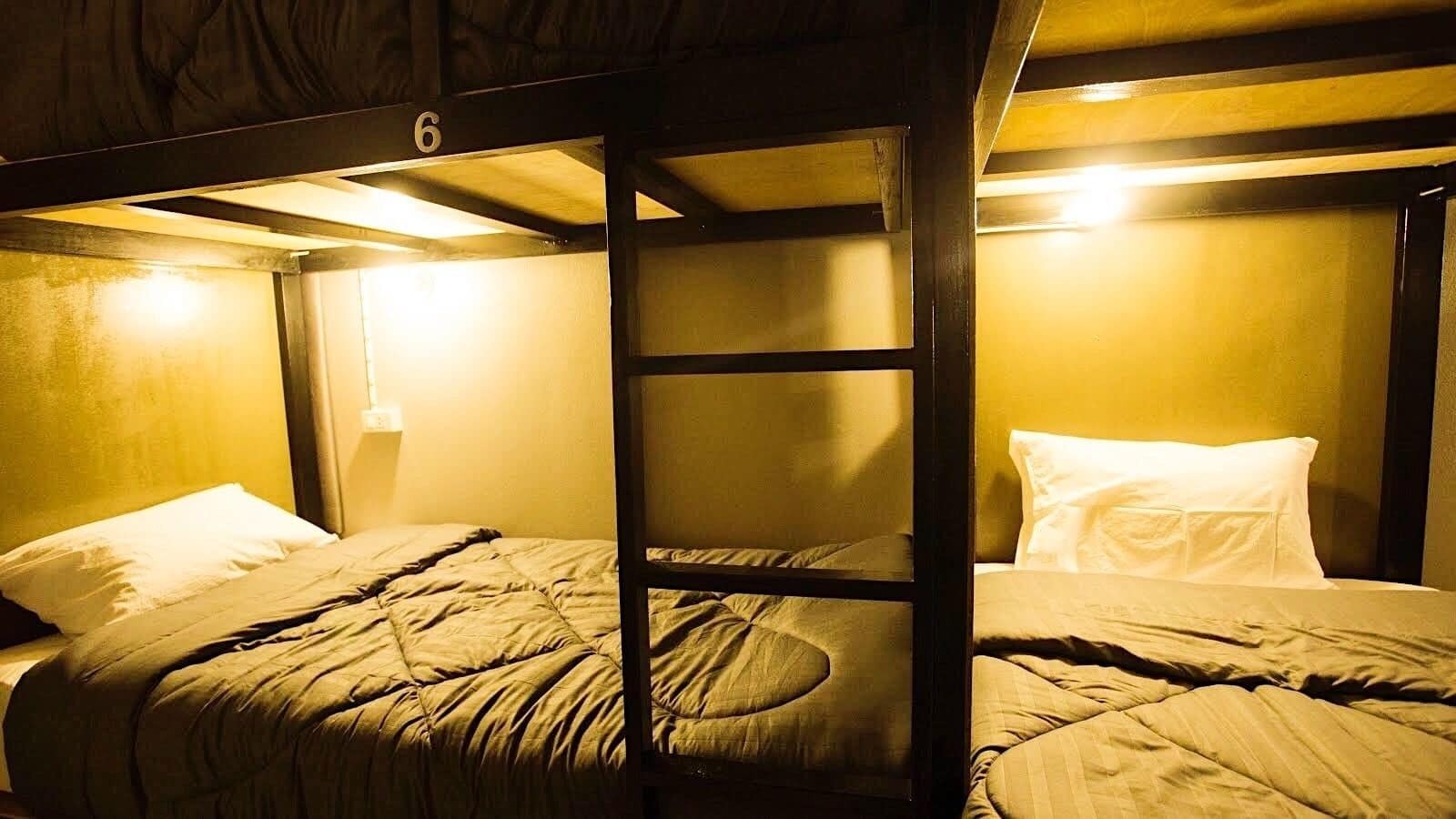 Stamp Hostel (Adults Only) Ban Yang  エクステリア 写真